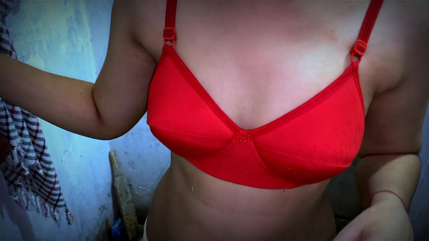 SLIM GIRL Aunty changeing clothes nude video in bathroom