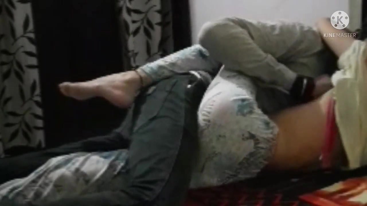 Slim bhabi boli meri pyaas bhujao , fucking hard bigcock se