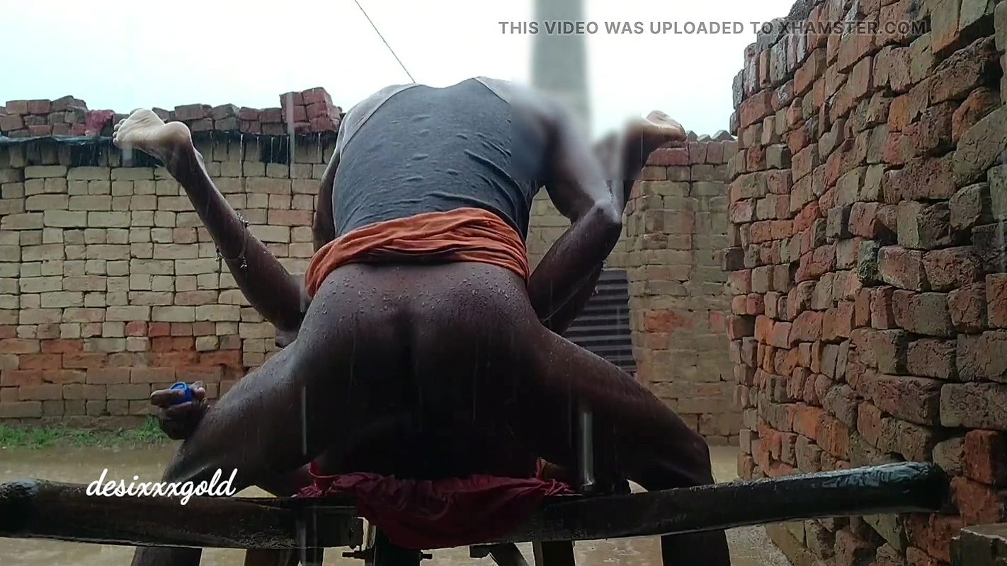 Sister-in-law was also drenched outside and we fucked her outside too You may ejaculate after watching the best desi sex video