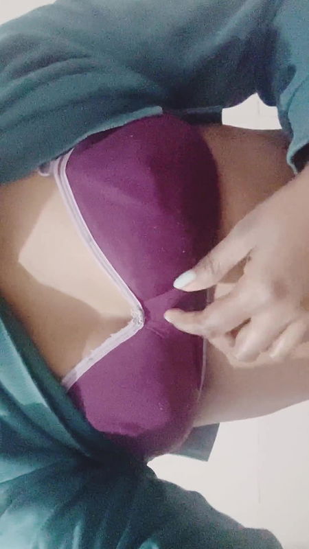 Sister in law open bra by yourself