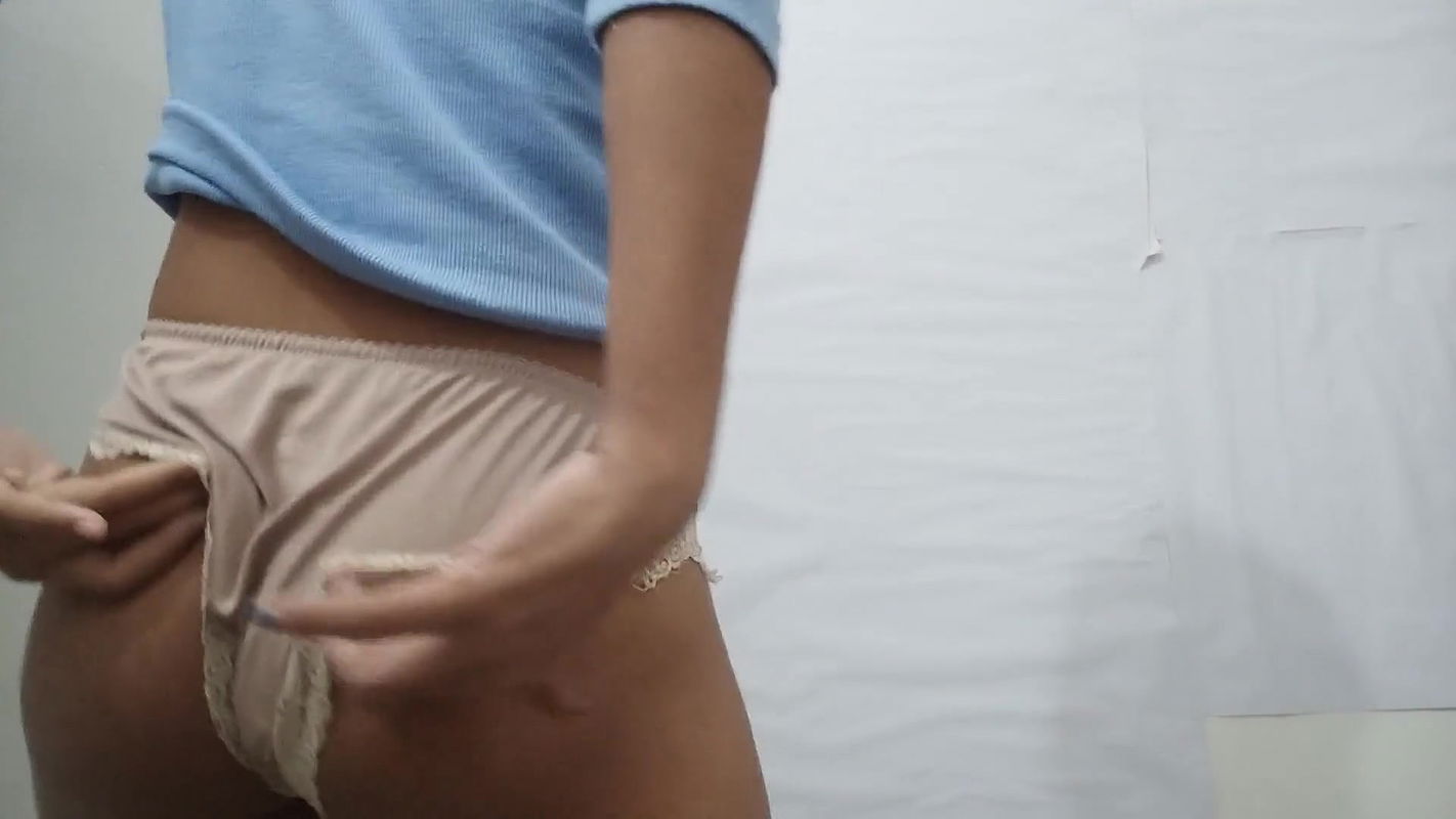 show boobs and dogy style with full nude