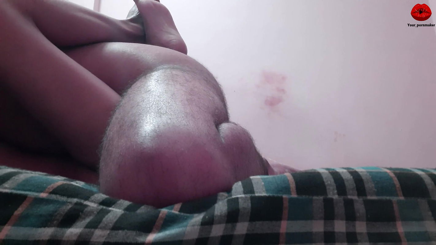 Sexy Slut Fucking Herself With Dildo Gets Caught By Voyeur And Poker Games Turned To Hardcore Sex