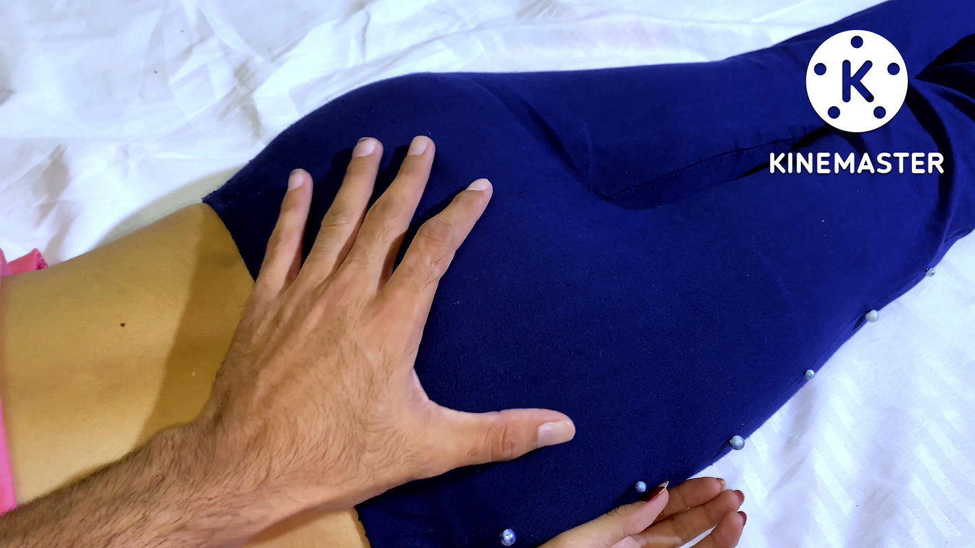 Sex videos Hindi soteli bahan ki first time chudayi