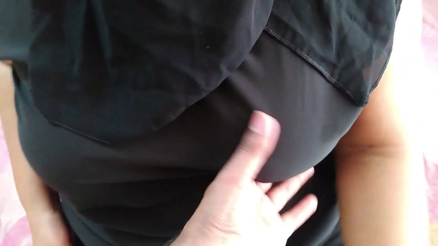 Saudi maid fucked by owner while owner’s wife was not at home – Wet Pussy Fucking & Cum