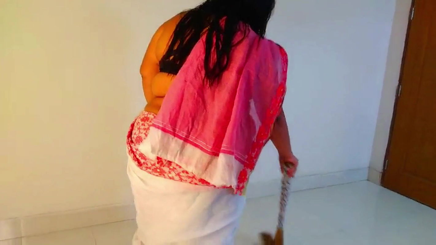 samne Uski Bahu ko gapa gap choda