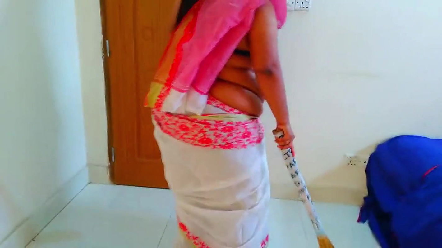 samne Uski Bahu ko gapa gap choda