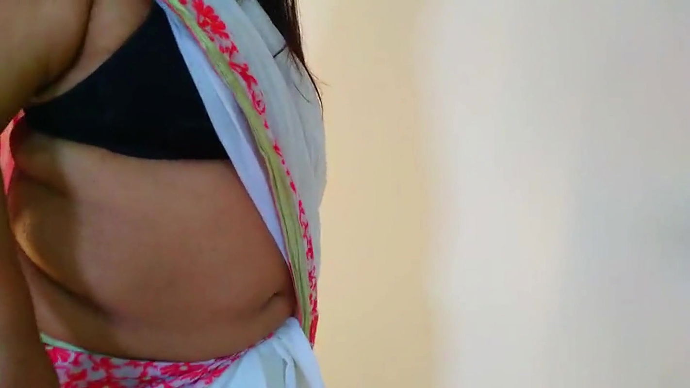 samne Uski Bahu ko gapa gap choda