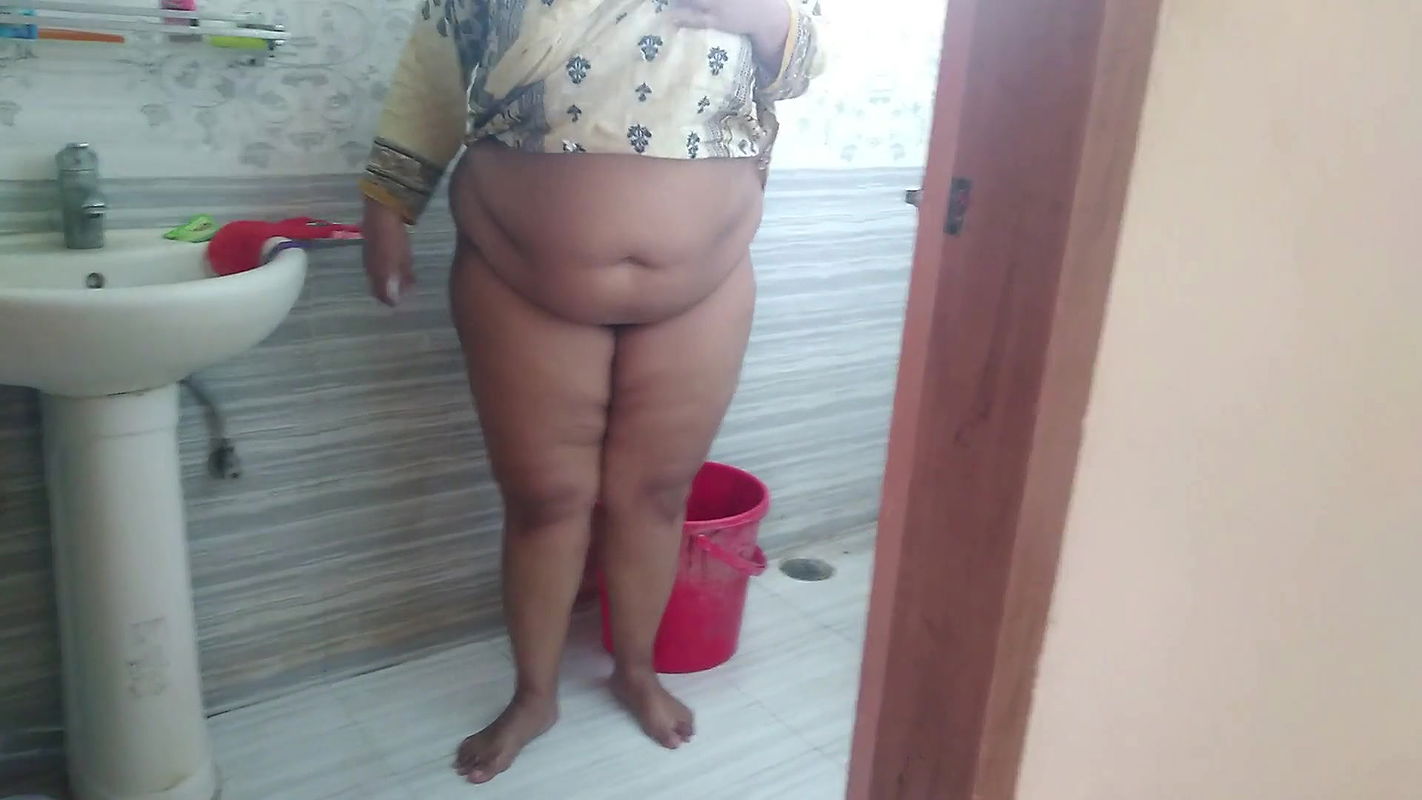 Randy Magi Ko Bathroom Mena Chudai Jabardast