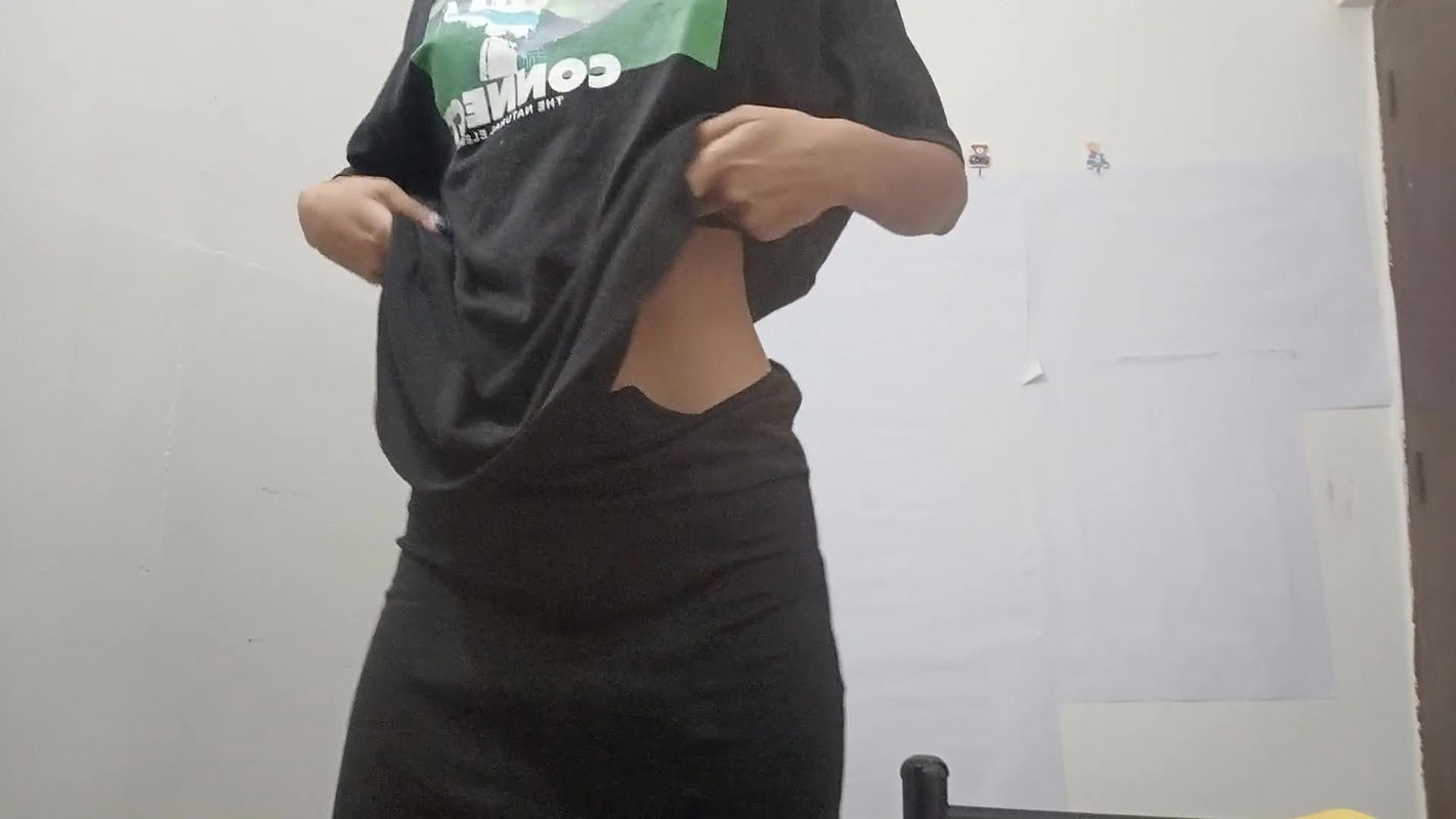 Pakistani College Girl Masturbating On Live