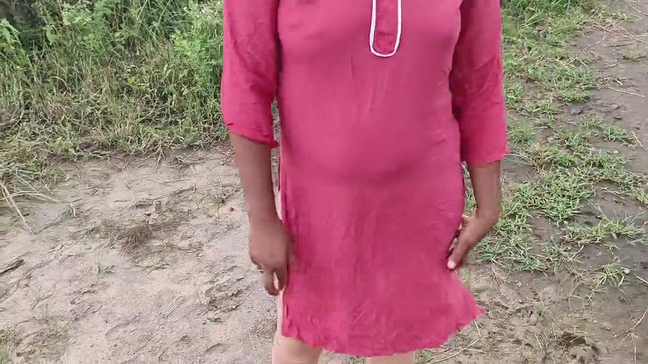 Padosan ko Ghodi Banakar khet me Choda Munh Mein Dala Bada land