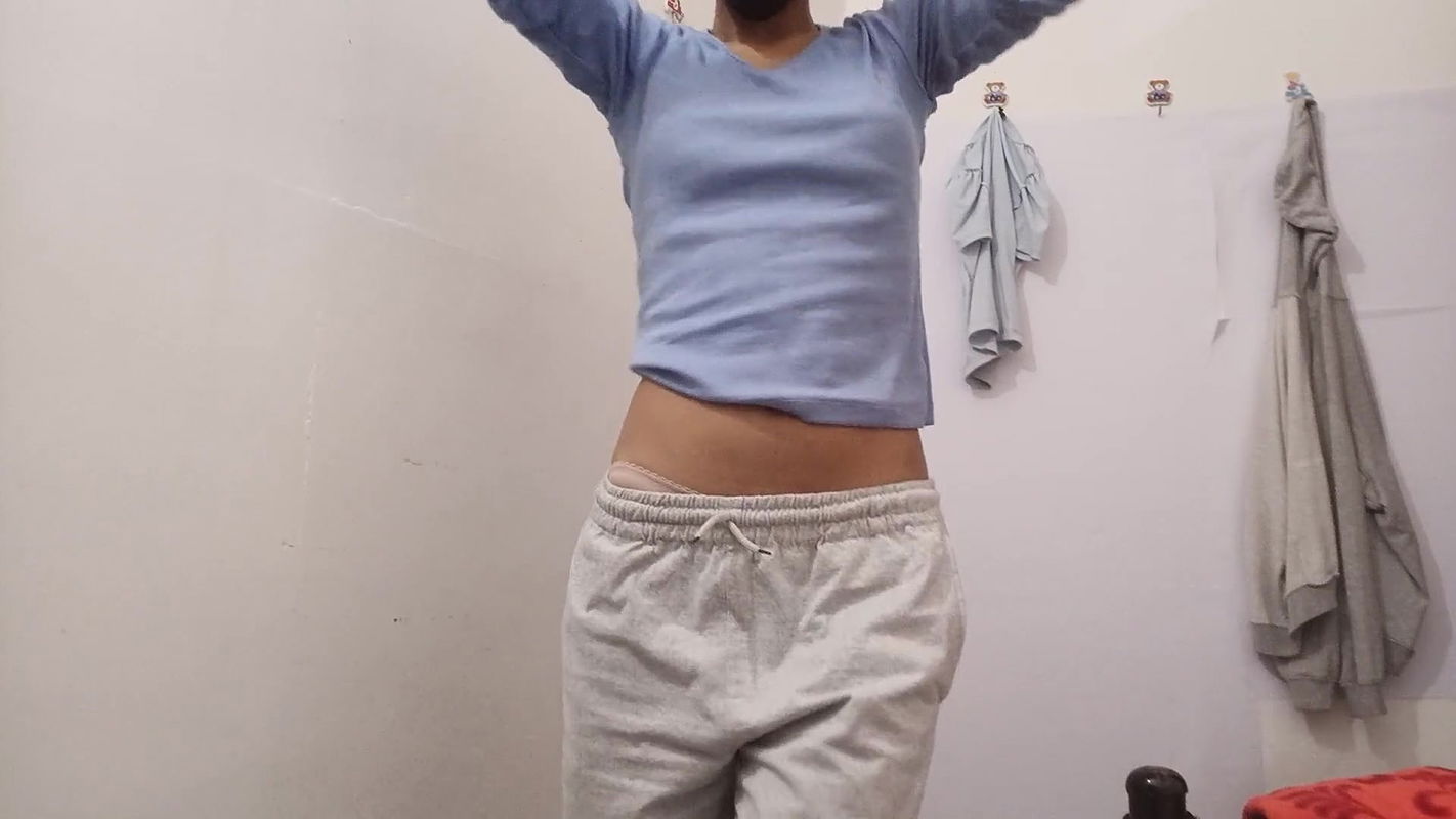 Nice indian girl mastrbate her holes