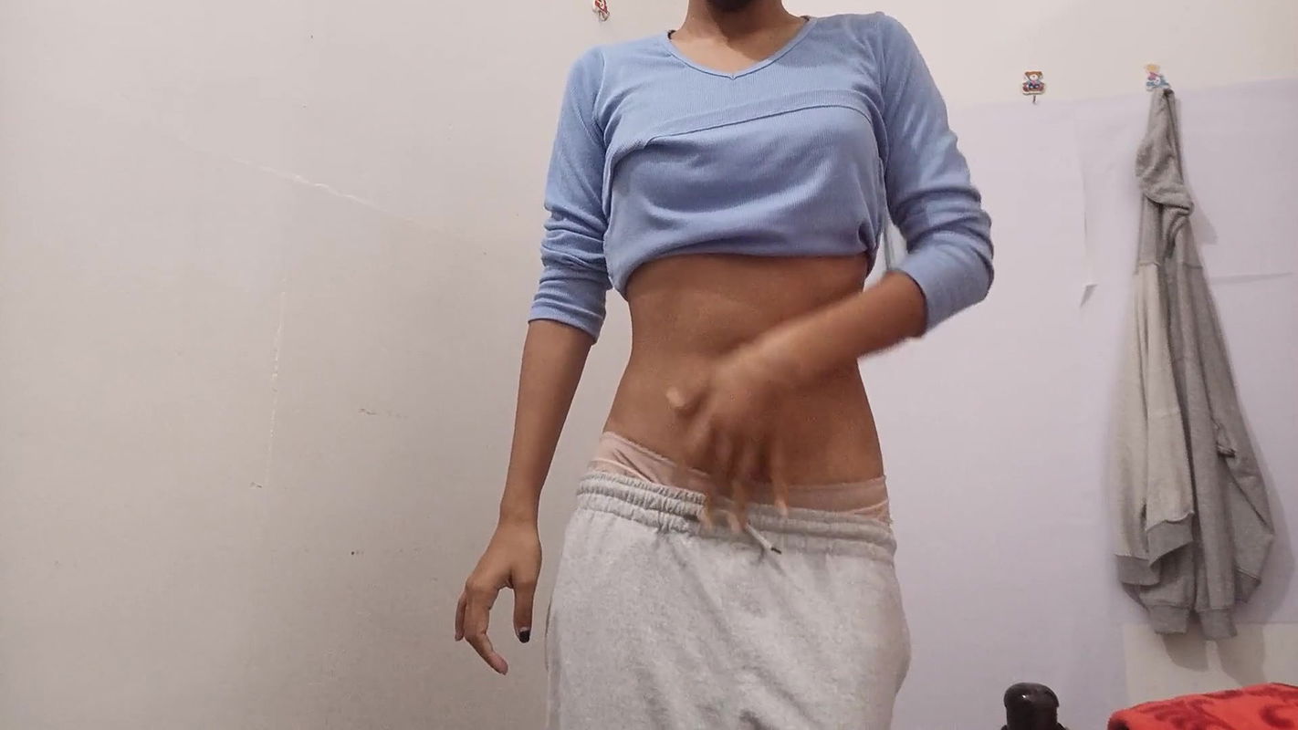 Nice indian girl mastrbate her holes