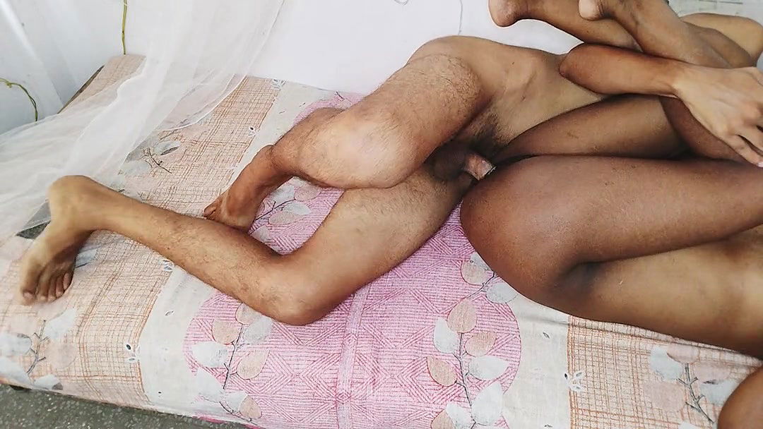 Newly married bhabi fucked by her devar in kitchen- Devar ne bhabi ke laakh mana karne pe bhi chod diya-tanya42