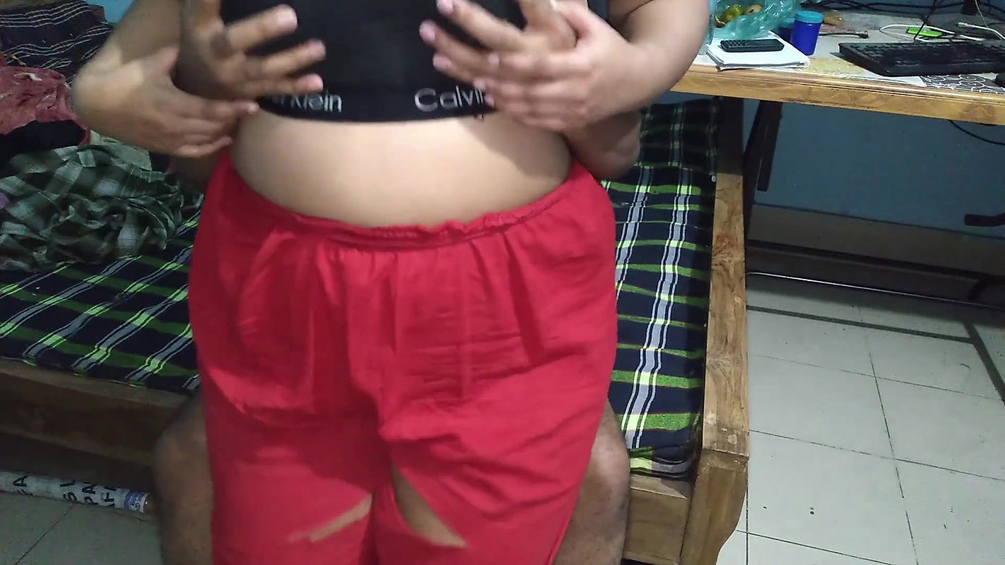 My Girlfriend mom sucks my big cock while I’m pisses in bathroom then Hughes cums inside her big ass – Anal sex