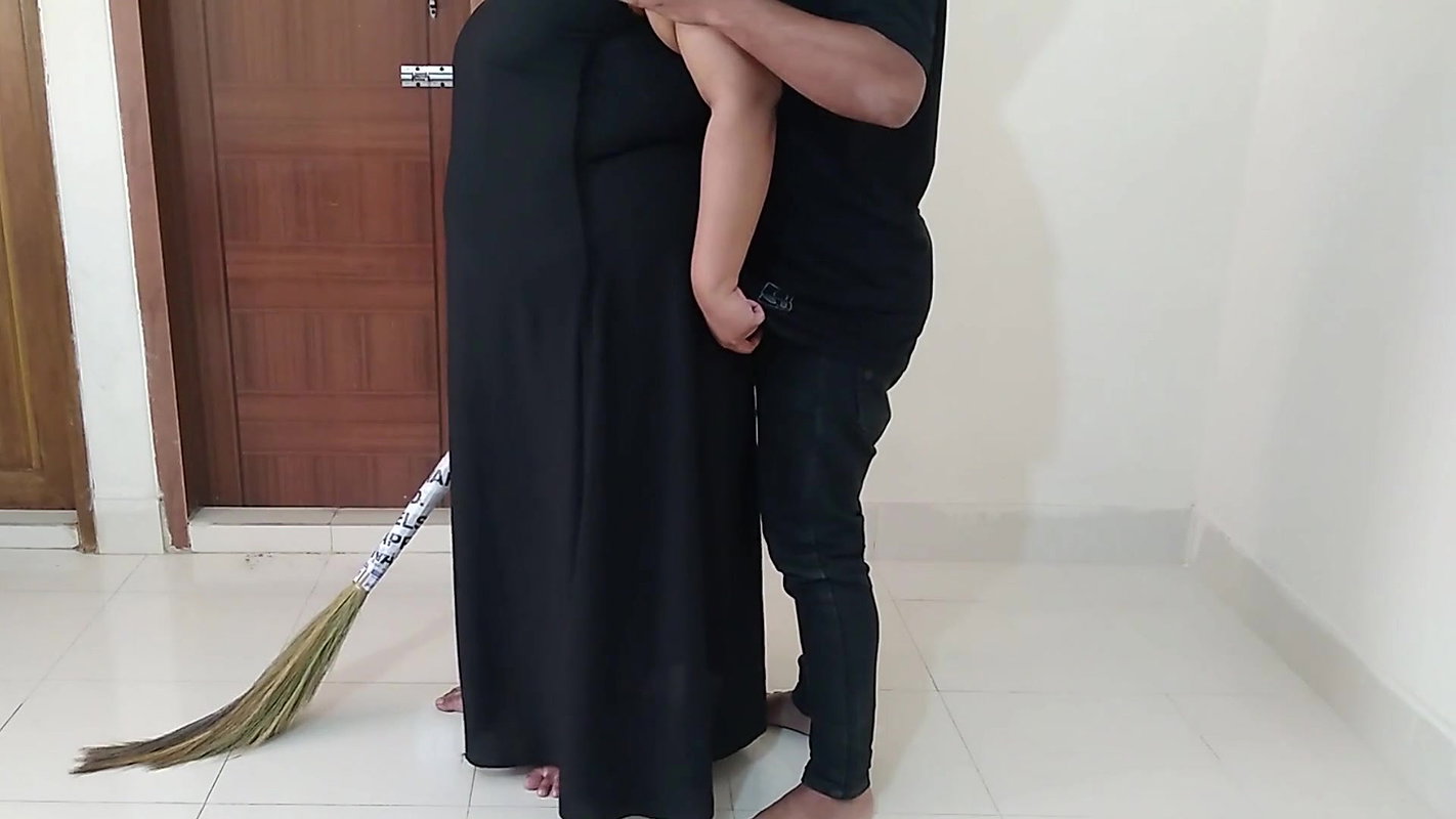 Muslim Nakurni ko jabardast choda malik ka