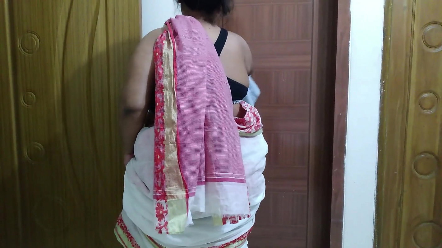 Moti Gand Wali Desi Kamwali ko Gand Mari