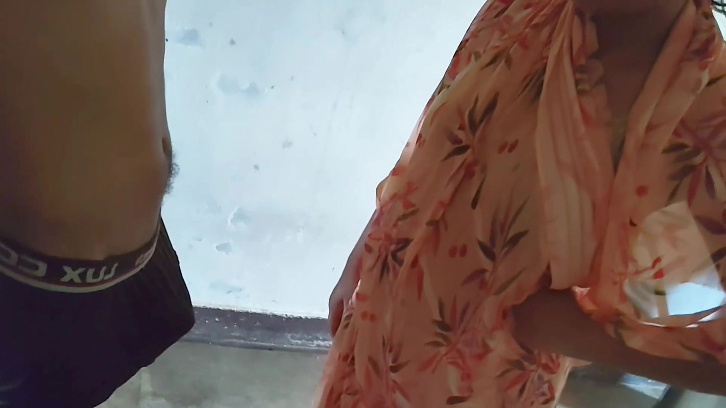 Mota lund Dekh bhabi mujhe chodna sikhne lagi – Dirty Hindi Audio