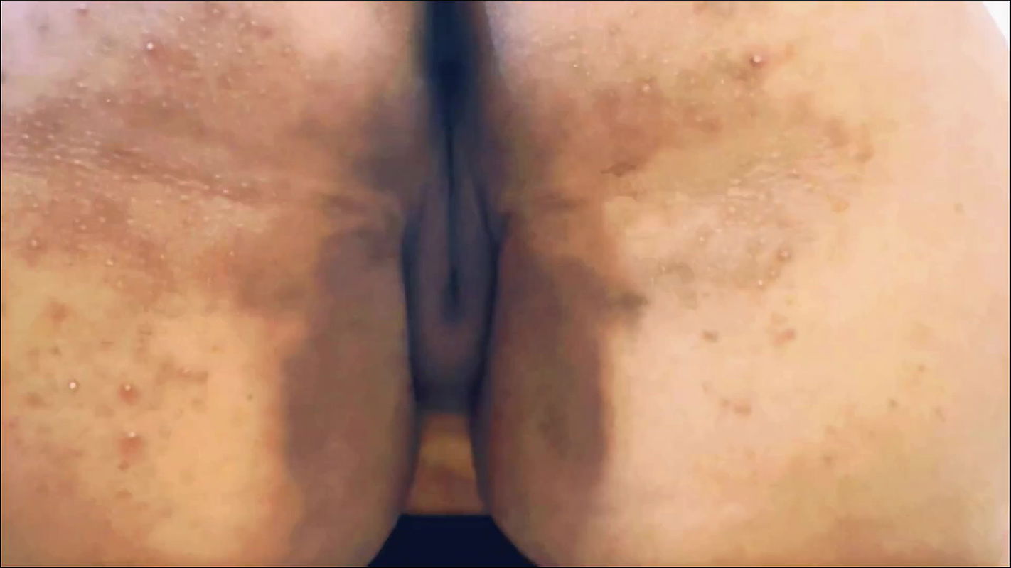 kitab padhte samay Bahan Ko Chod diya Apna Bhai