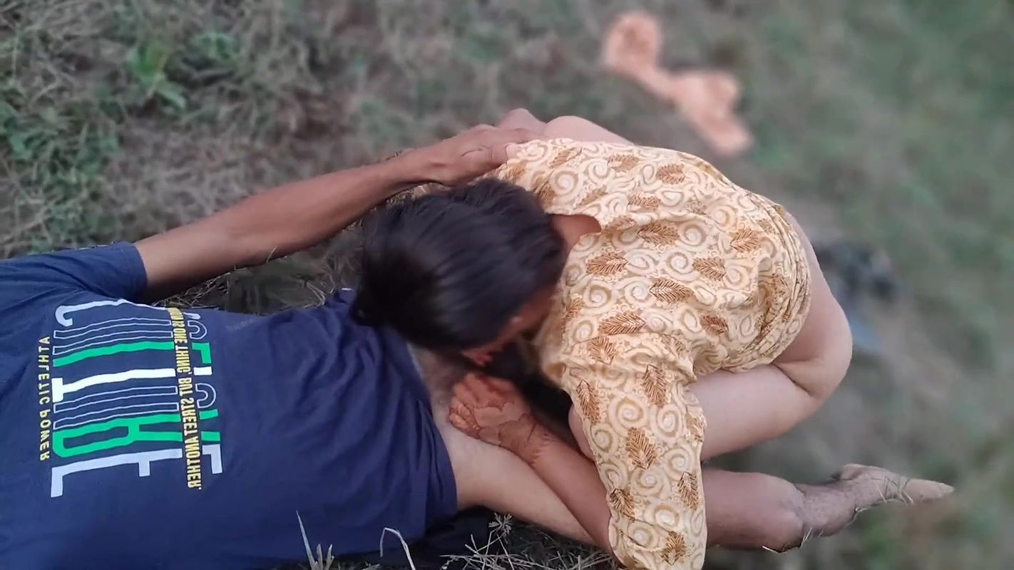 Jija sali fucking outdoor jaungal, real sali Jija fucking, sali very happy with her jiju, hindi audio outdoor HD