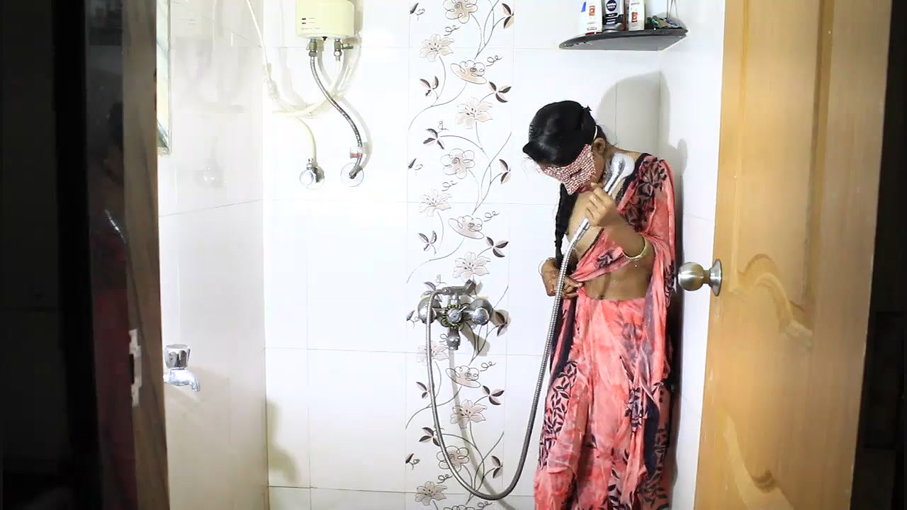 mumbai teen on jalta hai badan