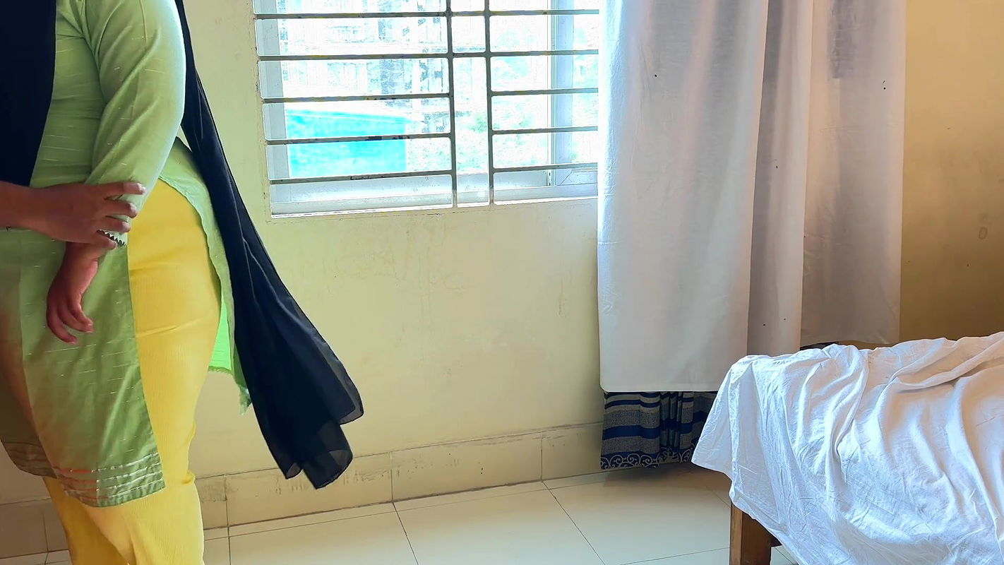 Jab Debor ji Aleya Bhabhi ko Kamre Jata Hai tab Hot Bhabhi Uski Chudai kiya – Bhabhi Fuck Devar during the holidays in Resort