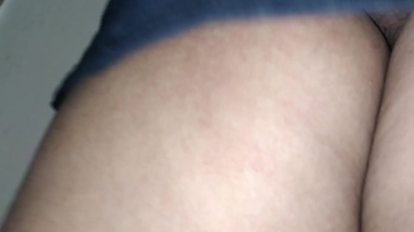 Indian Sexy Bhabhi While cleaning the house, Devar gets Hot, and has sex with Bhabhi in bed, then the two have romantic sex