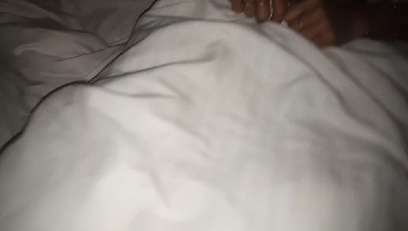 Indian girlfriend fucks hard closeup ass