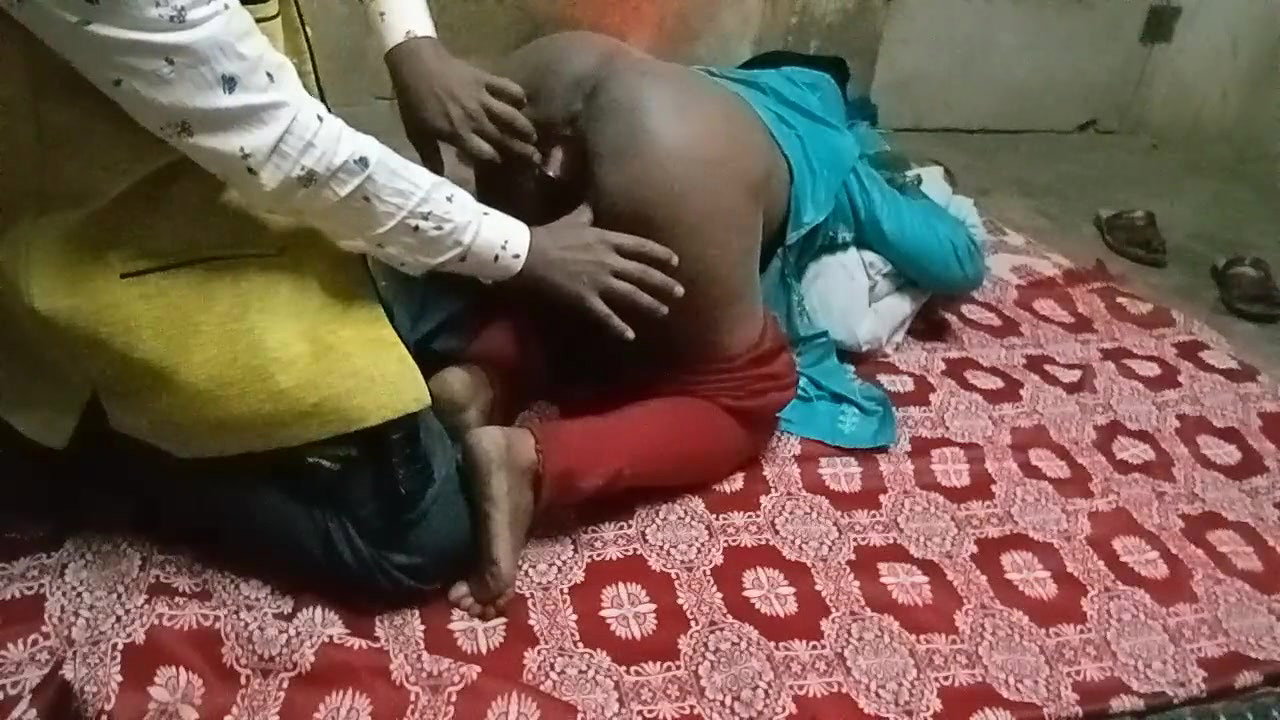 Indian Girl Celebrating New Year Xmas With Her husband and brother in law With Her Desi Pussy For Sexual people and gentlemen