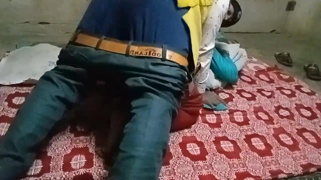 Indian Girl Celebrating New Year Xmas With Her husband and brother in law With Her Desi Pussy For Sexual people and gentlemen