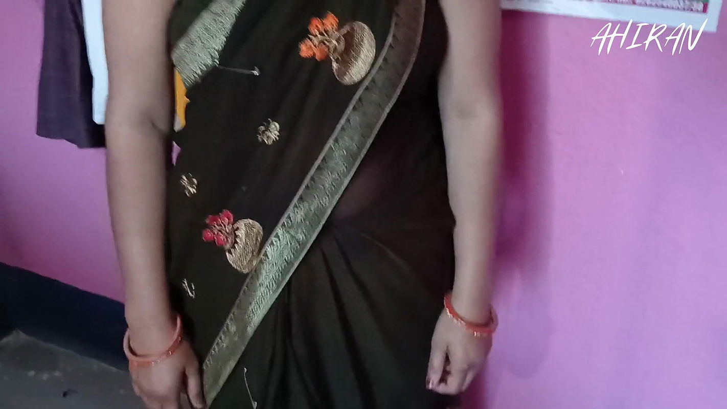 INDIAN GIRL BOOBS REVIEW AND FOREPLAY WITH HER BOYFRIEND