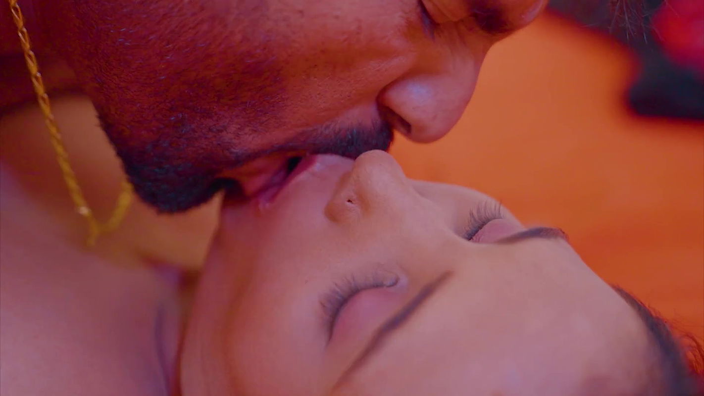 Indian desi nurse started fucking while she was checking his penis