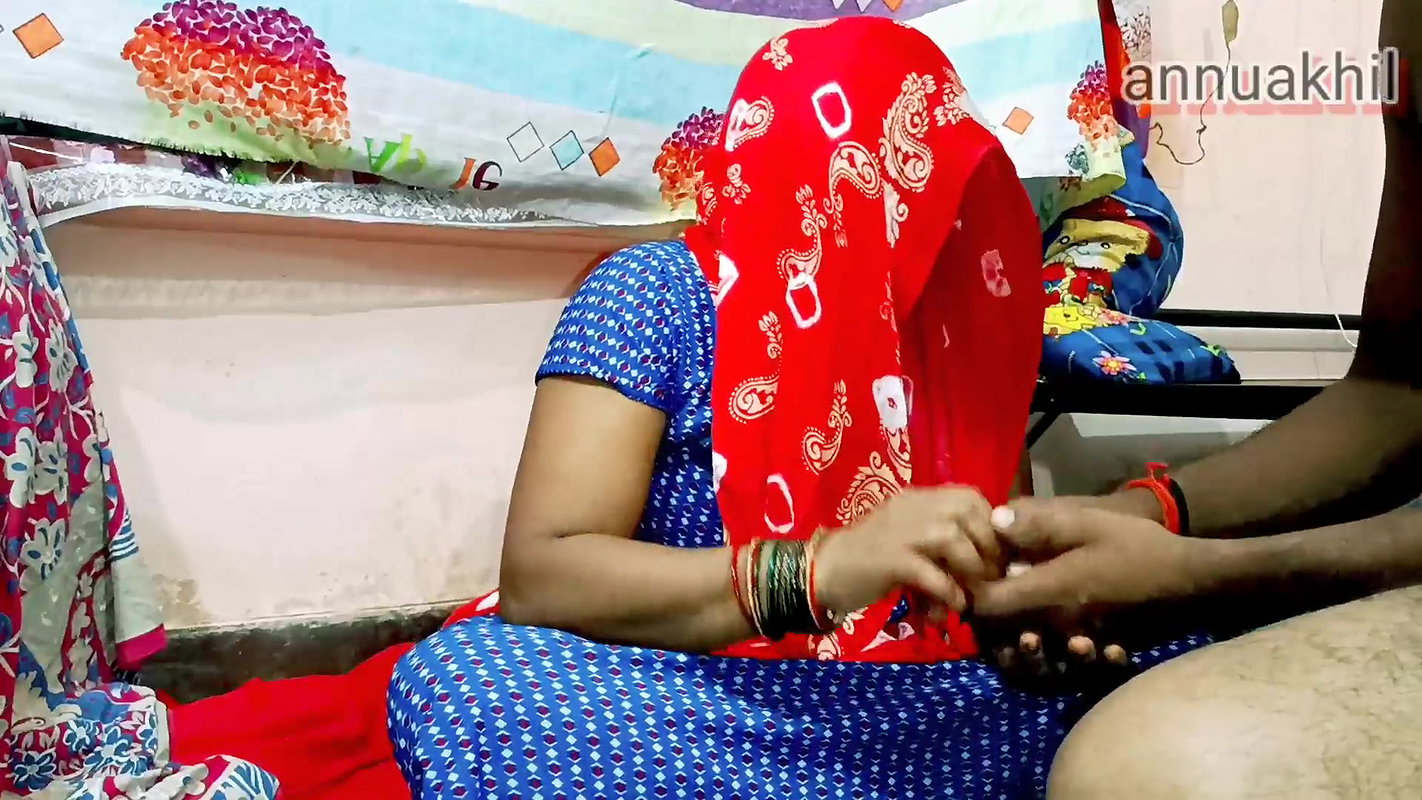 Indian desi mom step s son Apni soteli mom ko pata kr chod diya jb koi gr me nhi tha indian desi clear Hindi vioce full sex vid