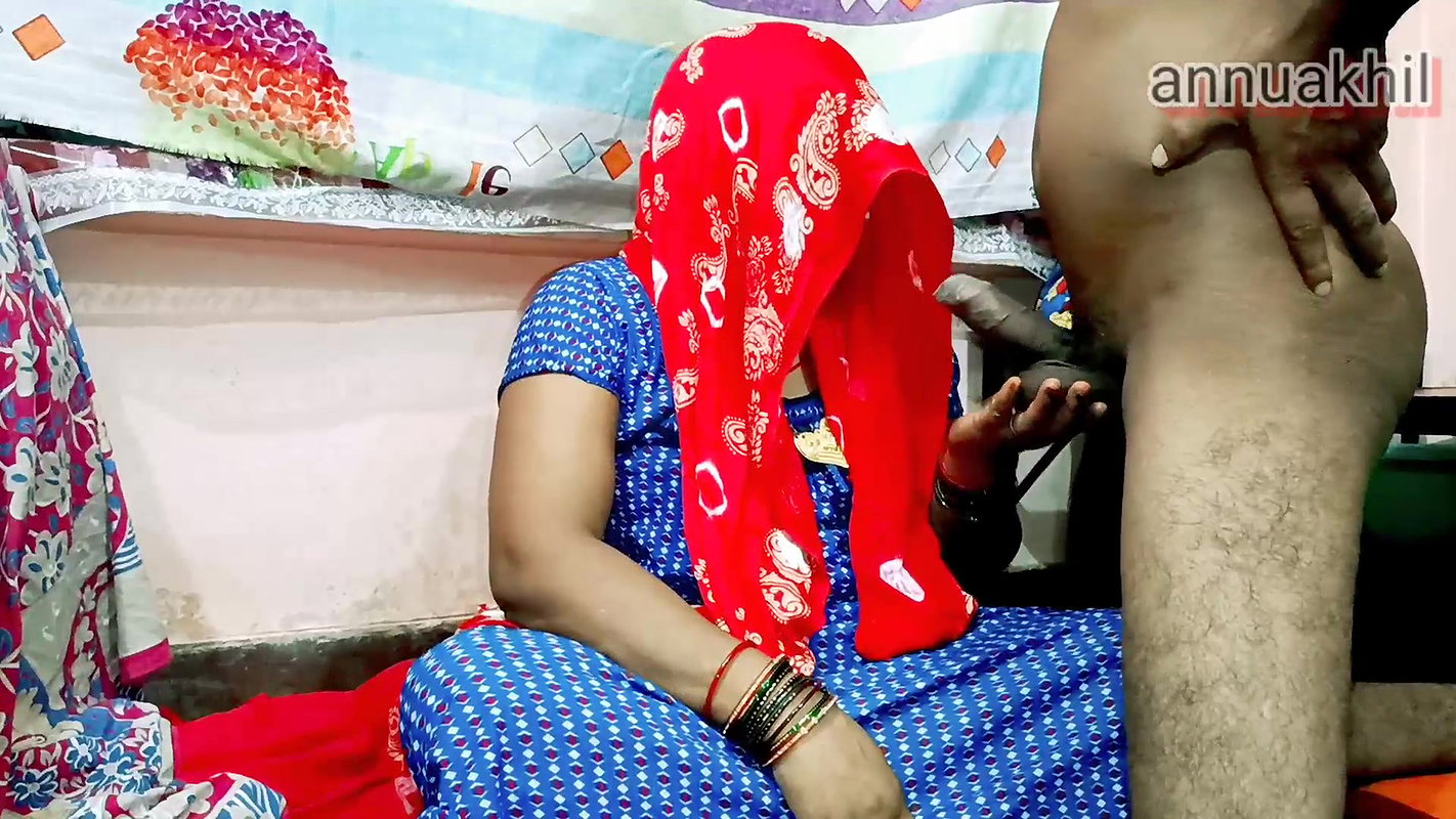 Indian desi mom step s son Apni soteli mom ko pata kr chod diya jb koi gr me nhi tha indian desi clear Hindi vioce full sex vid