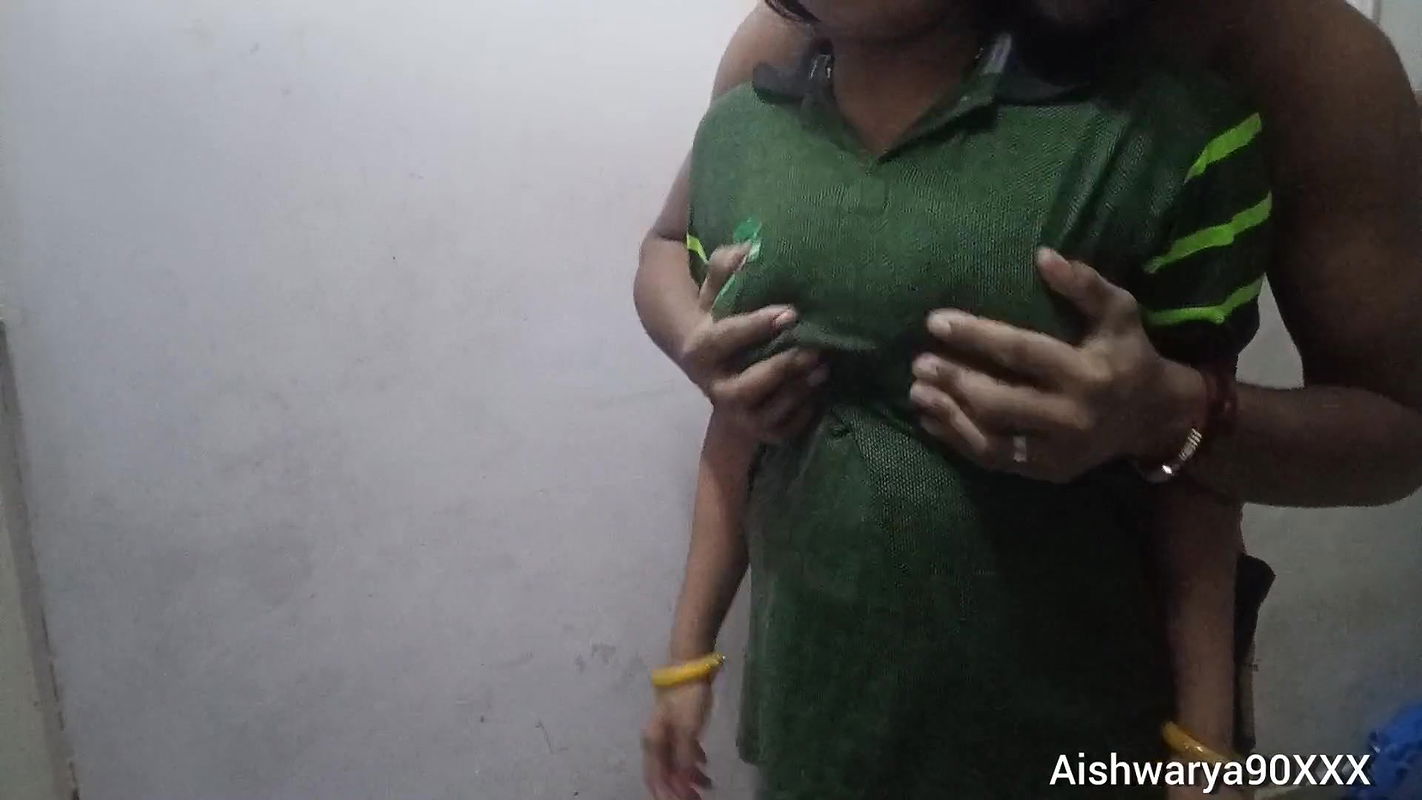 Indian Desi Bhabhi Devar Se Chudwati Hai When Her Husband Is At Work Indian Devar Bhabhi Sex Video