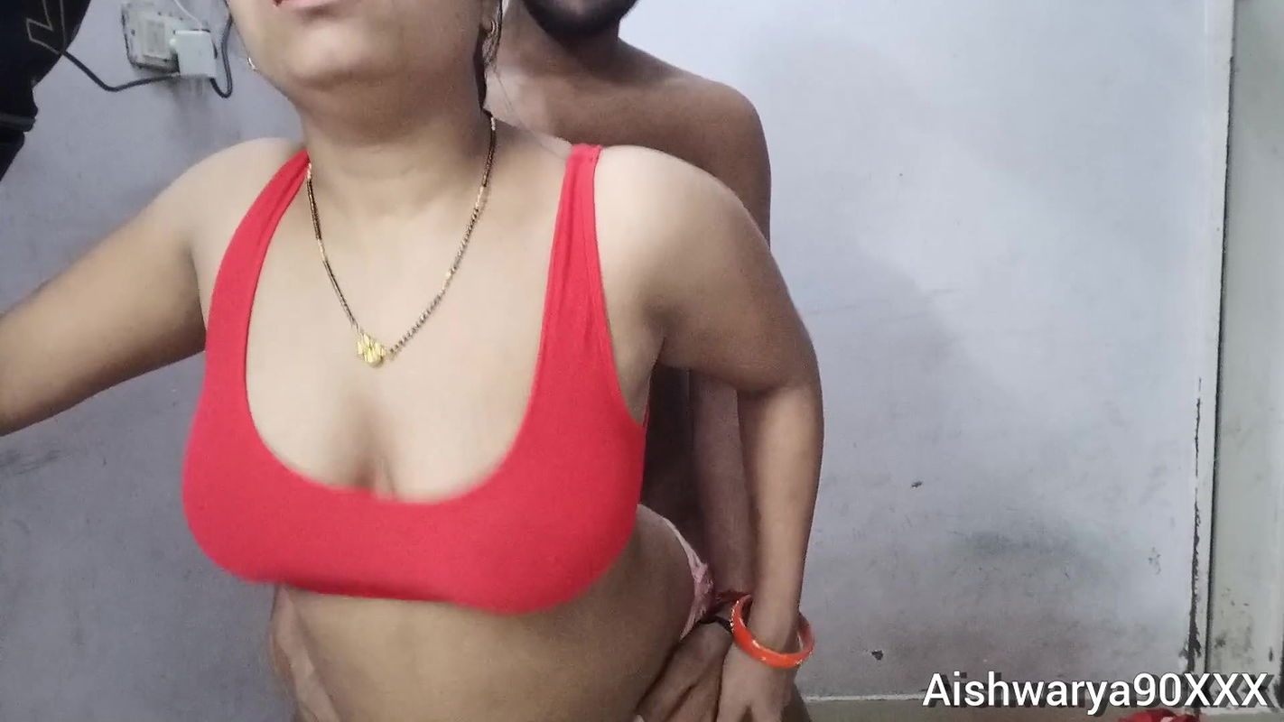 Indian desi aunty openly in her husband’s absence Desi aunty in Hindi