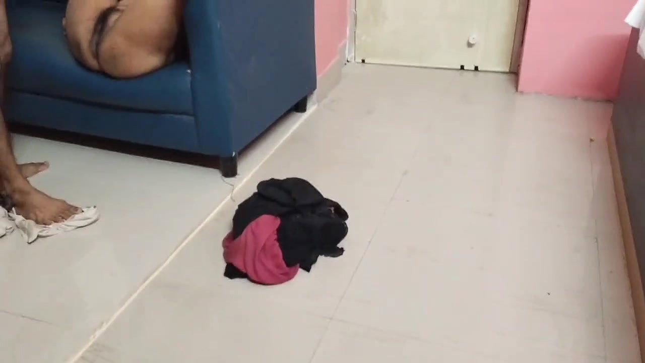 Indian boss deeply satisfied by his hot & sexy stuff