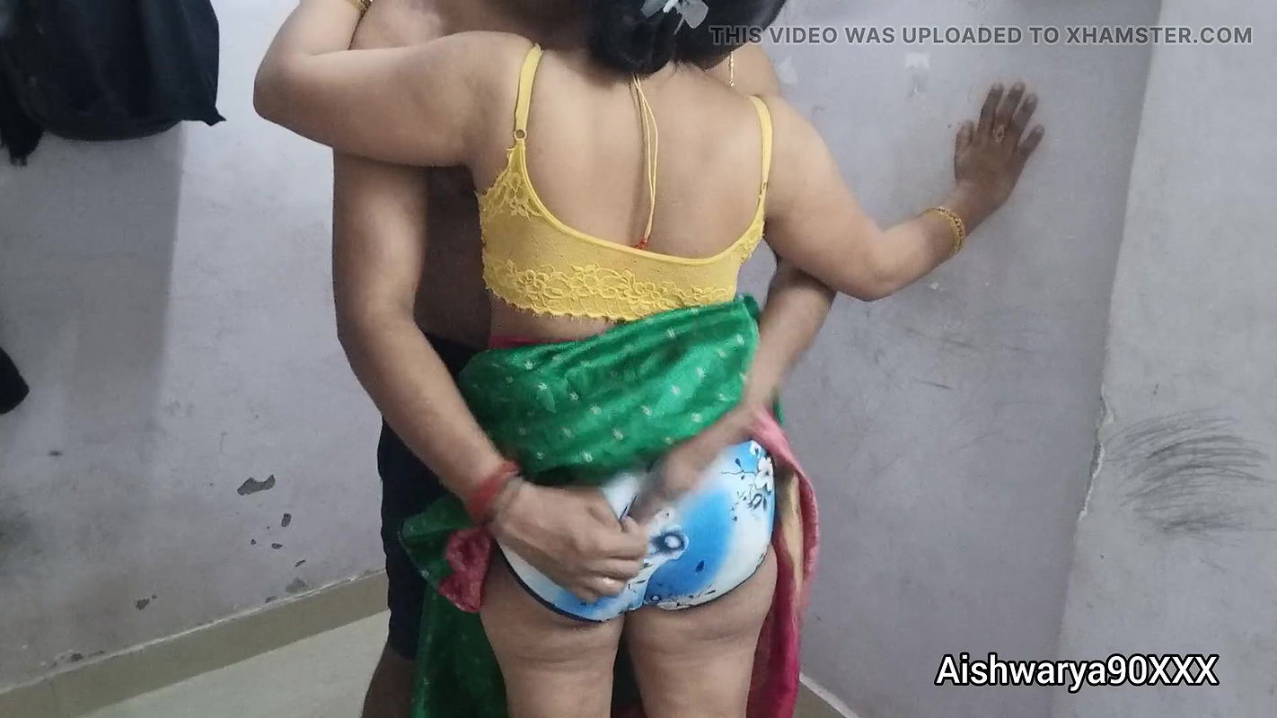 Indian Big Boobs Bhabhi Ki Sari Utha Ke Gand Me Mota Lund Pel Ke Full Maza Diya Indian Desi Bhabhi Sari Sex Xxx videos desi indian sex