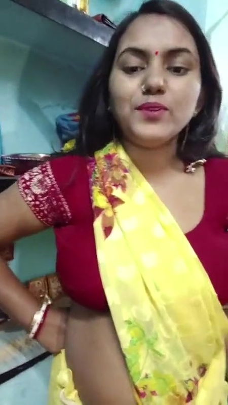 Indian bangla hot lonely aunty video with cute face