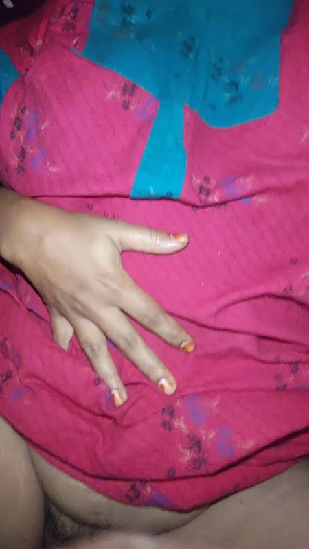 Indian Aunty Visaakaa in nighty breast squeeze sex at night