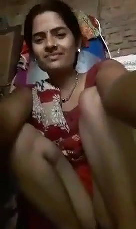 Village BHabhi showing Bobs n pussy