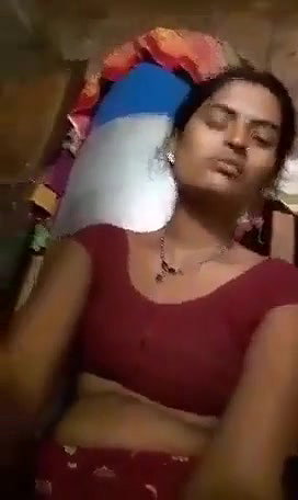 Village BHabhi showing Bobs n pussy