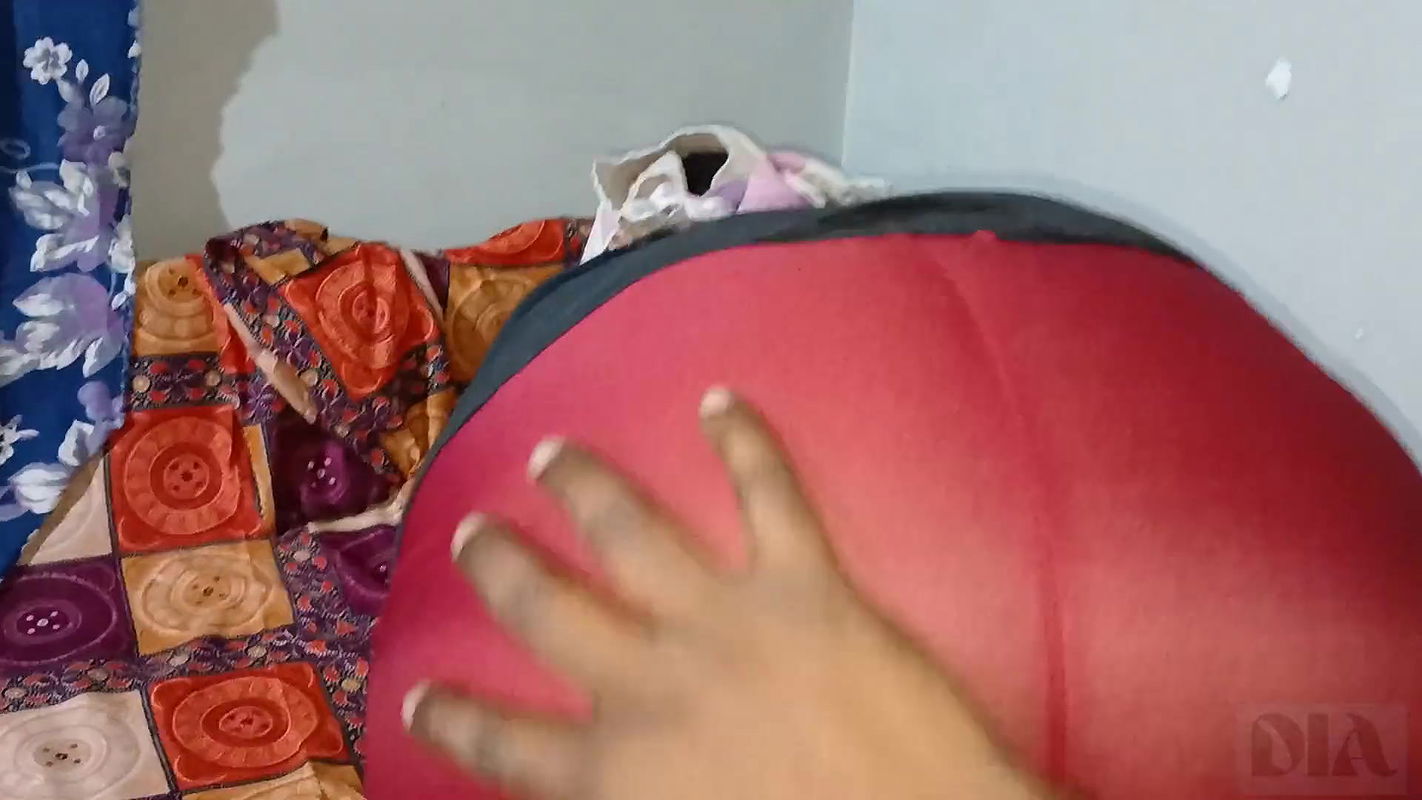 I Fucked My Friends Girlfriend when he went out Indian cute desi Bhabhi