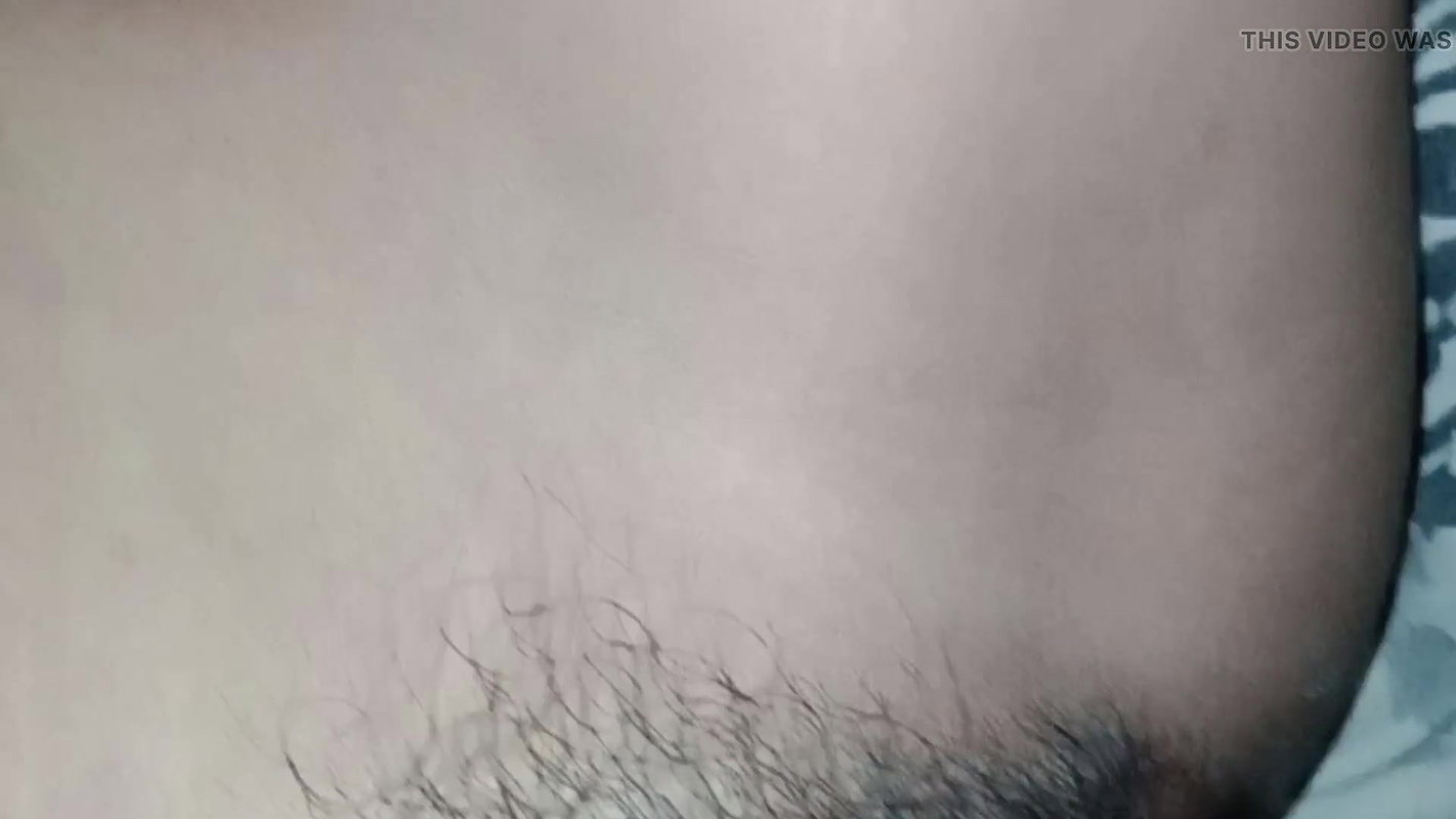 I fuck my virgin girlfriend at her home