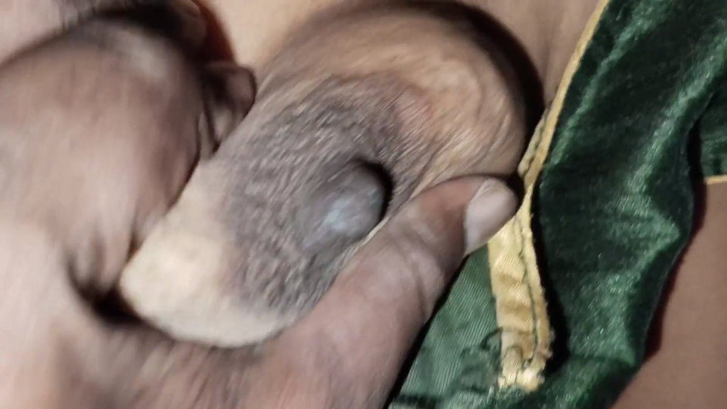 I fed banana to my stepsister and fucked her