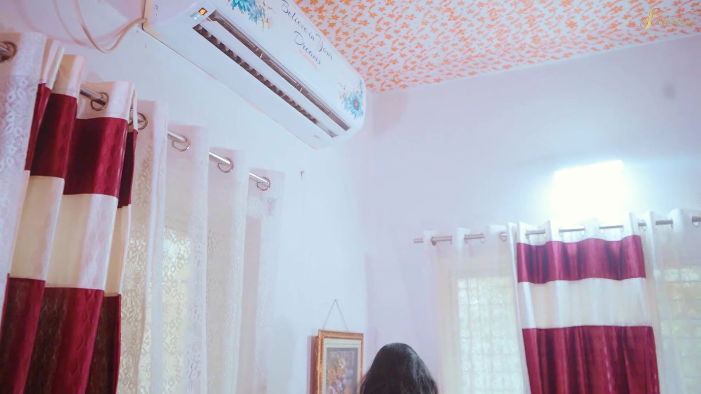 Husband’s friend satisfied his wife by giving her massages and sex