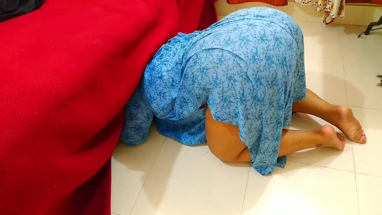 Hot Stepmom Fuck Stepson with His Hands Tied, Then Hot Stepson Fuck Big Ass Stepmom When She Stuck under bed