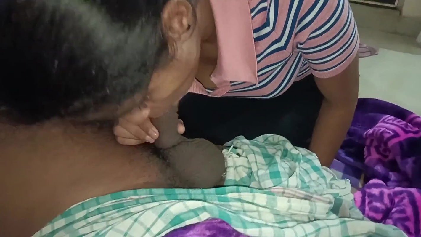 Hot Girl Parnita Bordholoi Sex in Bed