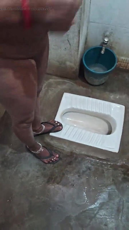 Hot Bhabhi today got her dick sucked in the kitchen or bathroom