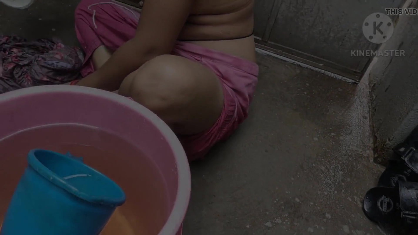 Hot Bhabhi Ji Bathroom