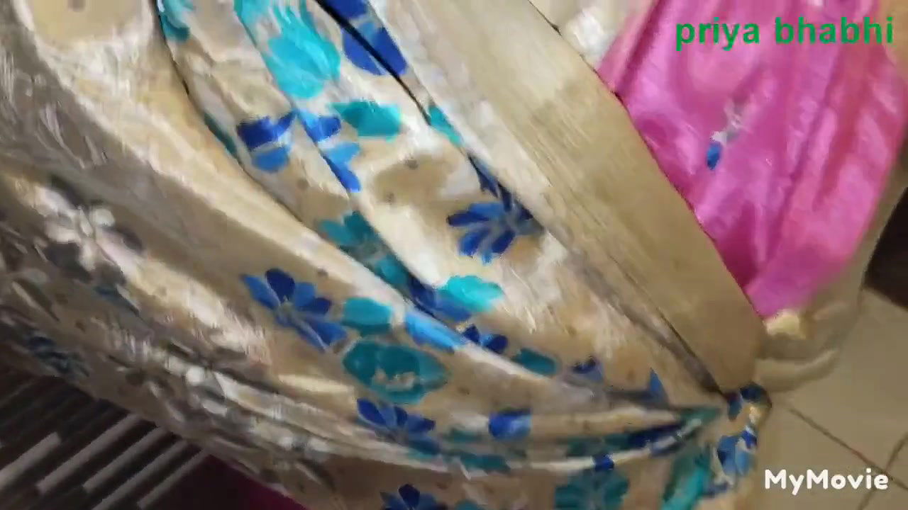 Horny Desi Housewife Priya Bhabhi Used by Dewar in Bathroom